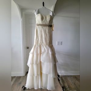 Wedding Dress, New, Size 4, Ivory
